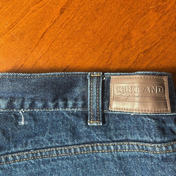 Kirkland signature men’s jeans 42 x32 NWOT blue - Picture 2 of 4